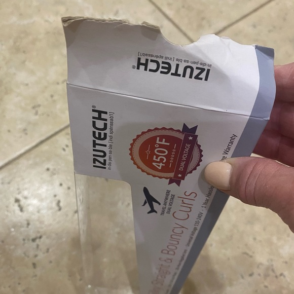 Izutech Two Tone 1.00 inch Flat Iron-silky straight and bouncy curls up to 450°F - Picture 11 of 12